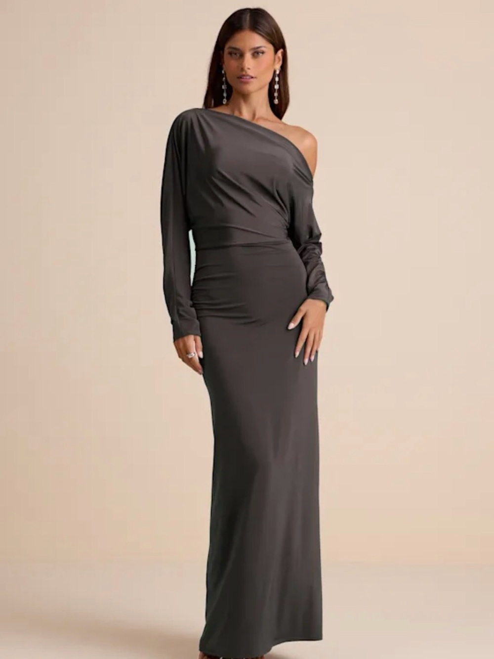 Lulu's Charcoal One-Shoulder Long Sleeve Maxi Dress